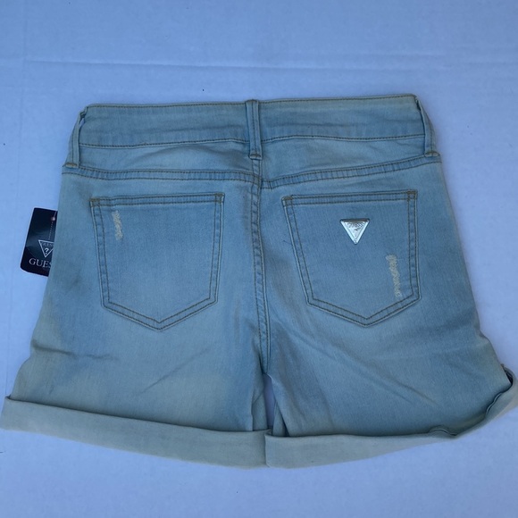 New GUESS Women’s Distressed Denim Shorts SZ 27 - Picture 4 of 6